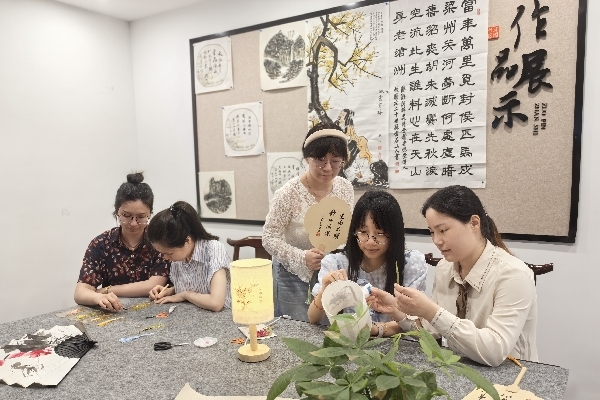 制作现场.jpg